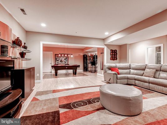 Billiard Table, Game Room, Interior, Living room, Pendant Lights, Recessed Lighting