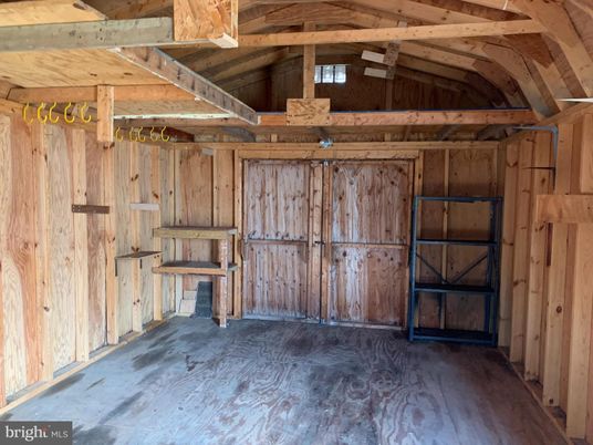Empty room, Interior, Wooden Beams, Wooden Ceilings, Wooden Walls