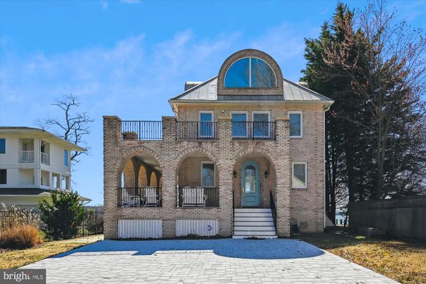 Exterior, Facade, Brick Facade, French Provincial