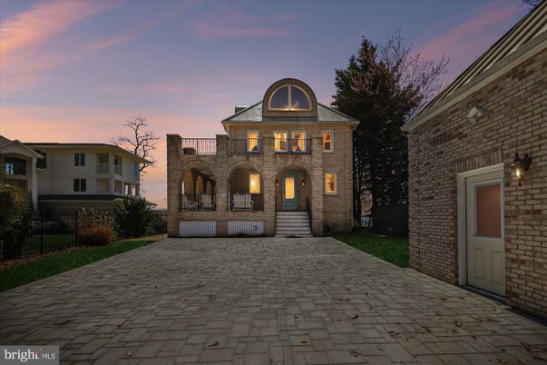 Exterior, Facade, Brick Facade, French Provincial