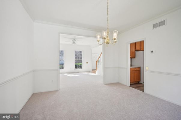 Chandelier, Empty room, Interior, Pendant Lights