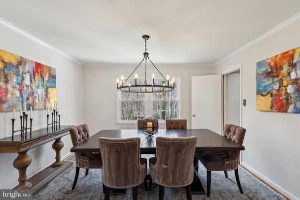 Chandelier, Dining room, Interior