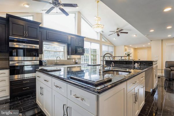 Chandelier, Interior, Kitchen, Marble, Pendant Lights, Recessed Lighting, Stainless Steel Appliances