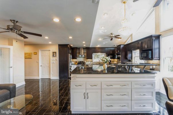 Interior, Kitchen, Marble, Pendant Lights, Recessed Lighting