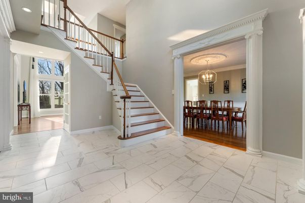 Chandelier, Dining room, Interior, Marble, Recessed Lighting, Wood Texture Flooring