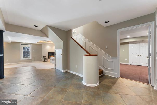Empty room, Fireplace, Interior, Recessed Lighting
