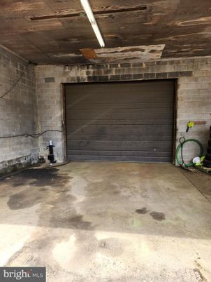 Garage, Stone Walls