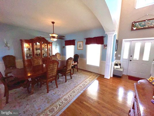 Dining room, Interior, Wood Texture Flooring