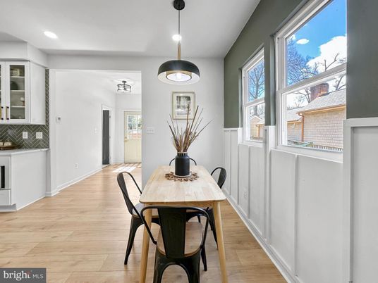 Dining room, Interior, Pendant Lights, Recessed Lighting, Wood Texture Flooring
