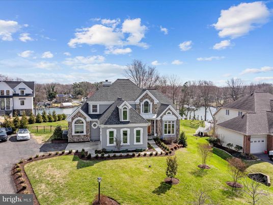 Attached, Backyard, Exterior, Facade, Queen Anne Victorian