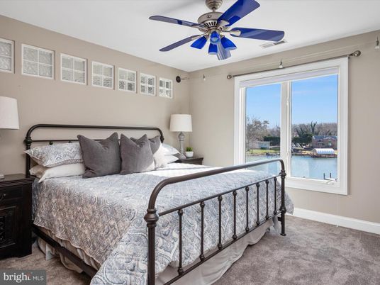 Bedroom, Interior, Water