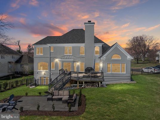 Backyard, Exterior, Facade, French Provincial
