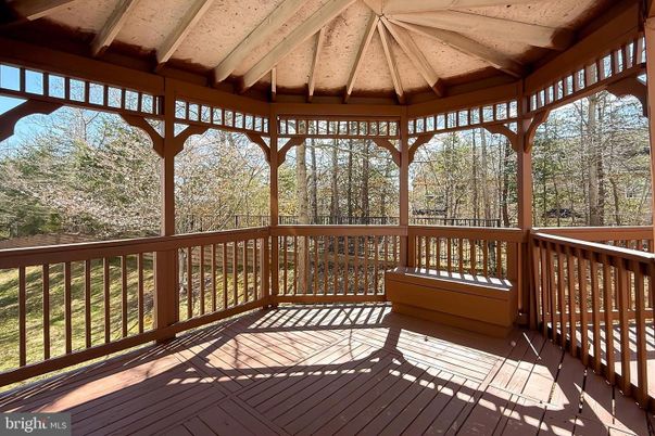 Exterior, Wood Texture Flooring