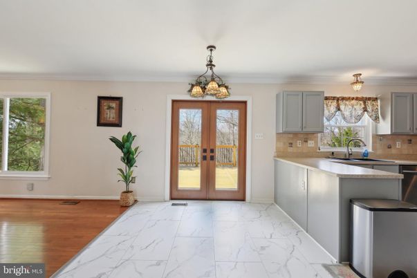 Chandelier, Interior, Kitchen, Marble, Wood Texture Flooring