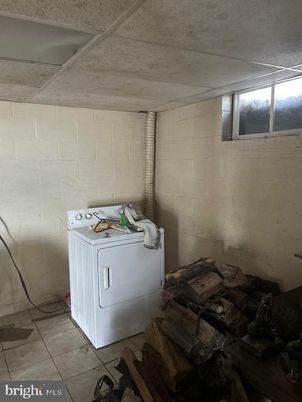 Interior, Stone Walls, Washer