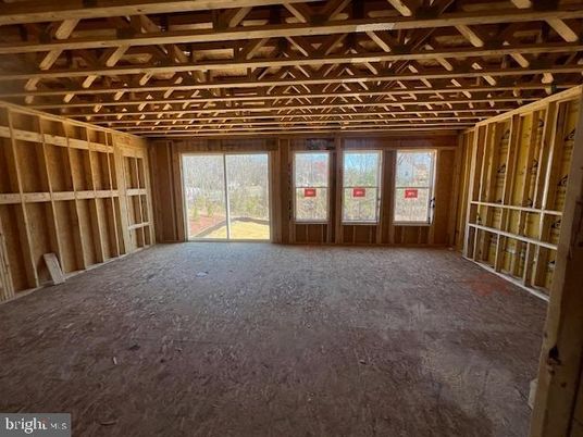 Empty room, Interior, Wooden Beams, Wooden Walls