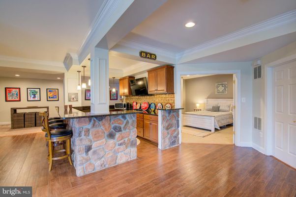 Bedroom, Interior, Pendant Lights, Recessed Lighting, Wood Texture Flooring