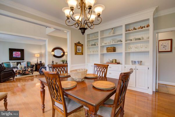 Chandelier, Dining room, Interior, Living room, Wood Texture Flooring