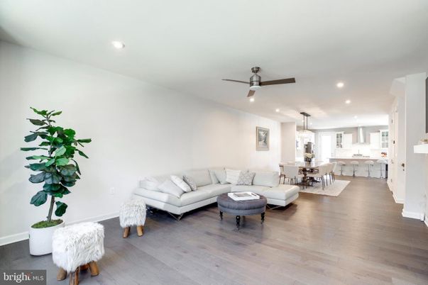 Chandelier, Dining room, Interior, Kitchen, Living room, Recessed Lighting, Wood Texture Flooring