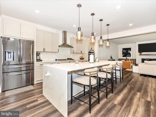 Interior, Kitchen, Living room, Pendant Lights, Recessed Lighting, Stainless Steel Appliances, Wood Texture Flooring
