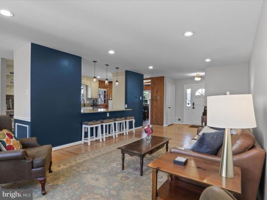 Interior, Kitchen, Living room, Pendant Lights, Recessed Lighting, Wood Texture Flooring