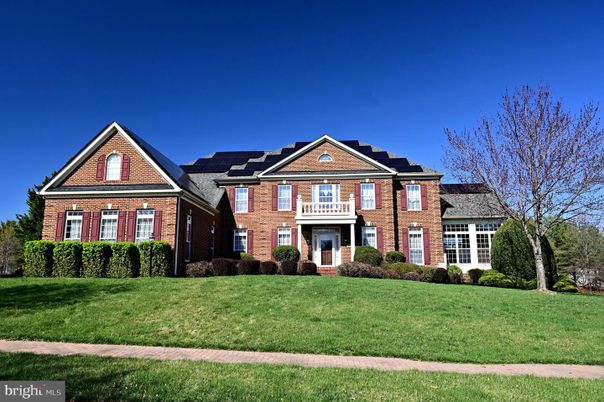 Exterior, Facade, Brick Facade, Brick Traditional