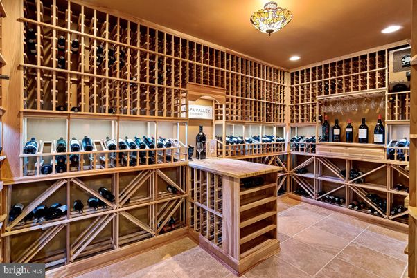 Interior, Recessed Lighting, Wine Storage