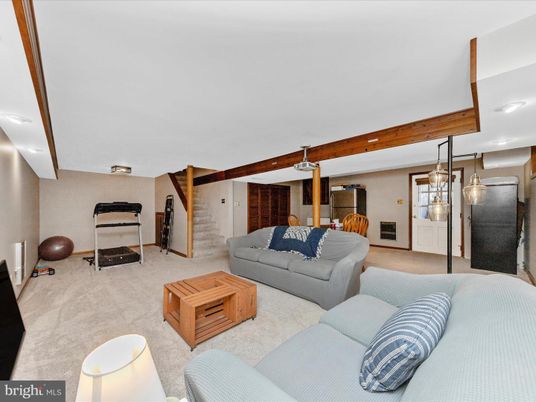 Interior, Living room, Pendant Lights, Recessed Lighting, Wooden Beams