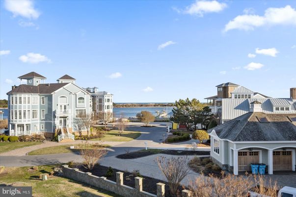 Exterior, Water