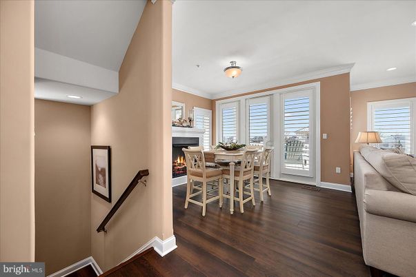 Dining room, Fireplace, Interior, Recessed Lighting, Wood Texture Flooring