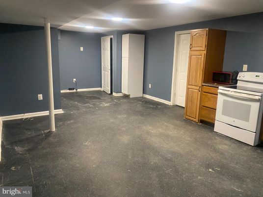 Empty room, Interior, Kitchen