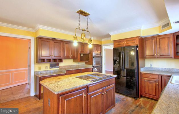 Interior, Kitchen, Pendant Lights, Wood Texture Flooring