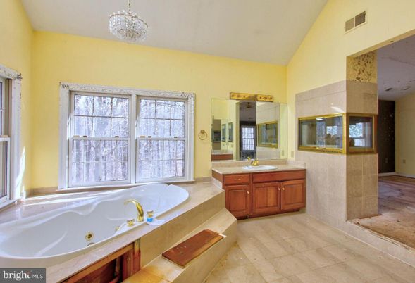 Bathroom, Interior, Pendant Lights