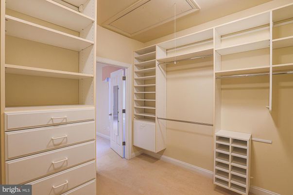 Interior, Walk-in Closets