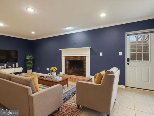 Fireplace, Interior, Living room, Recessed Lighting