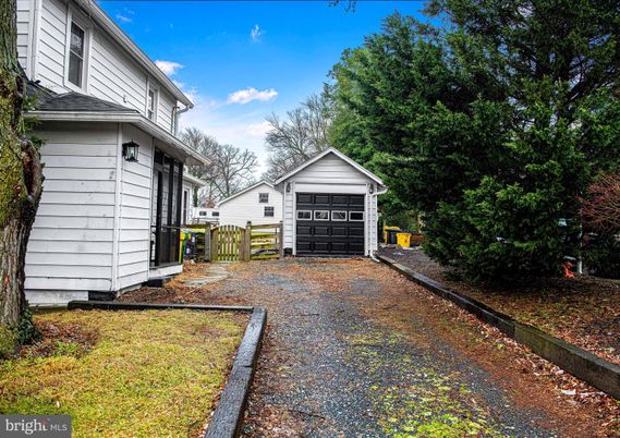 Backyard, Detached Garage, Exterior