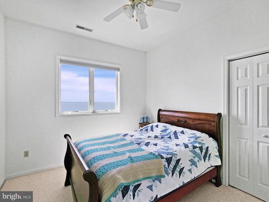 Bedroom, Interior, Water