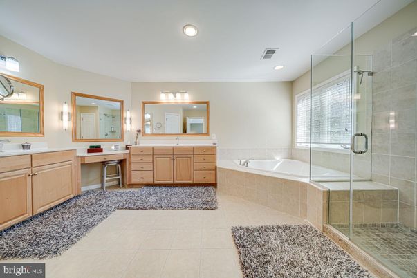 Bathroom, Dual Sink Vanities, Glass Shower, Interior, Recessed Lighting