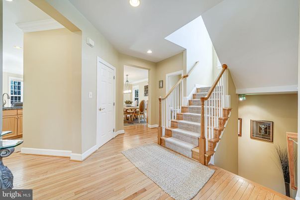 Chandelier, Dining room, Interior, Recessed Lighting, Wood Texture Flooring