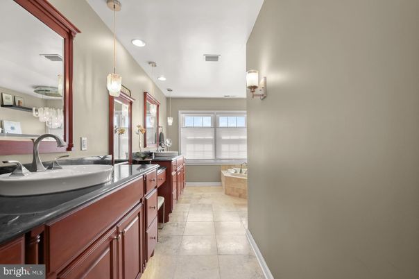 Bathroom, Dual Sink Vanities, Interior, Pendant Lights, Recessed Lighting