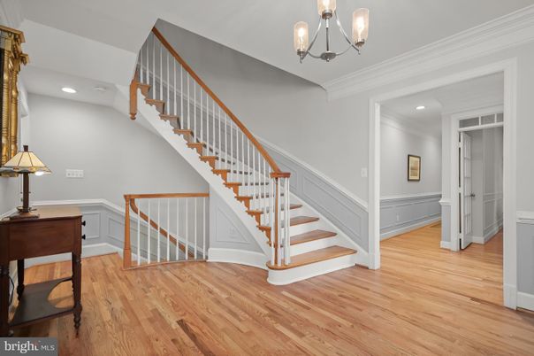 Interior, Pendant Lights, Recessed Lighting, Wood Texture Flooring