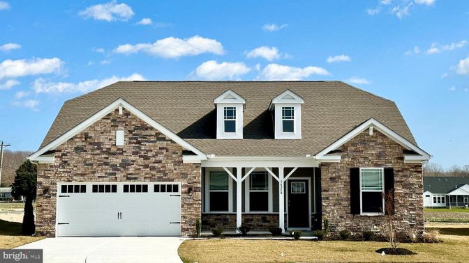 Attached, Exterior, Facade, Brick Facade, Brick Traditional