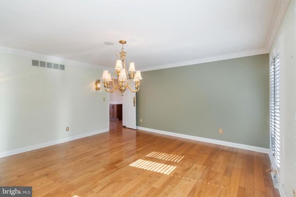 Chandelier, Empty room, Interior, Wood Texture Flooring