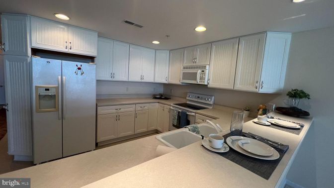Interior, Kitchen, Recessed Lighting