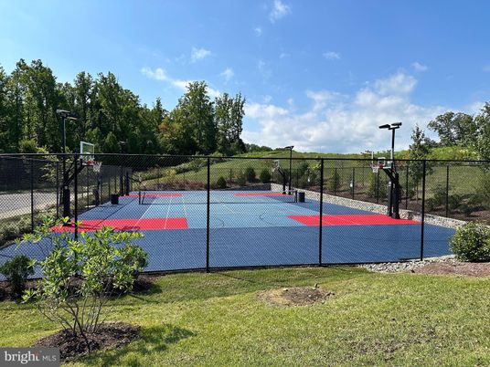 Exterior, Tennis Courts