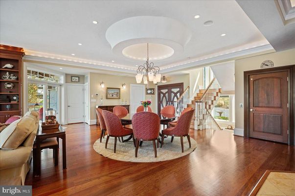 Chandelier, Dining room, Interior, Recessed Lighting, Wood Texture Flooring