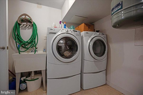 Interior, Washer