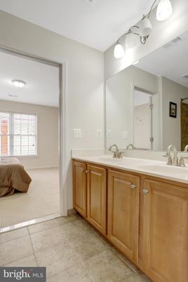 Bathroom, Dual Sink Vanities, Interior