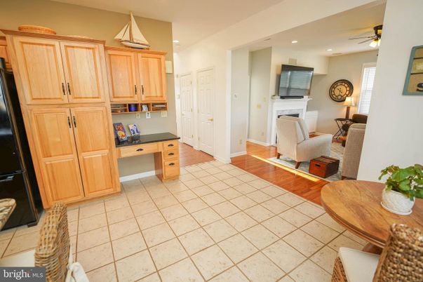 Fireplace, Interior, Kitchen, Recessed Lighting, Wood Texture Flooring