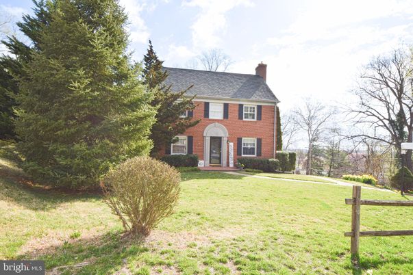 Backyard, Exterior, Facade, Brick Facade, Georgian